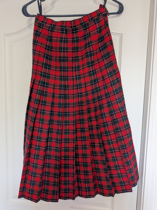 Pendleton Dresses & Skirts - Vintage Y2K Pendleton Wool Skirt Womens 2 Red Tartan Plaid Pleated Midi USA 26”